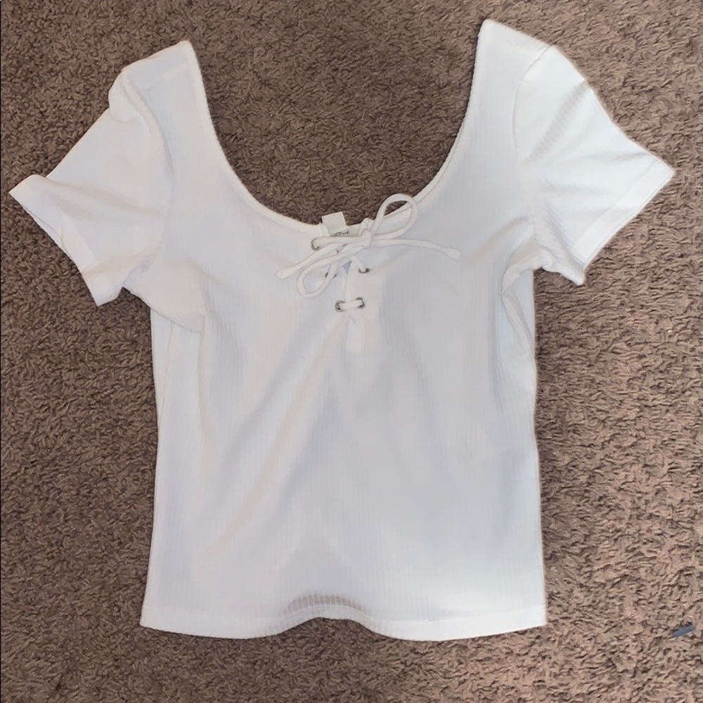 Garage white top